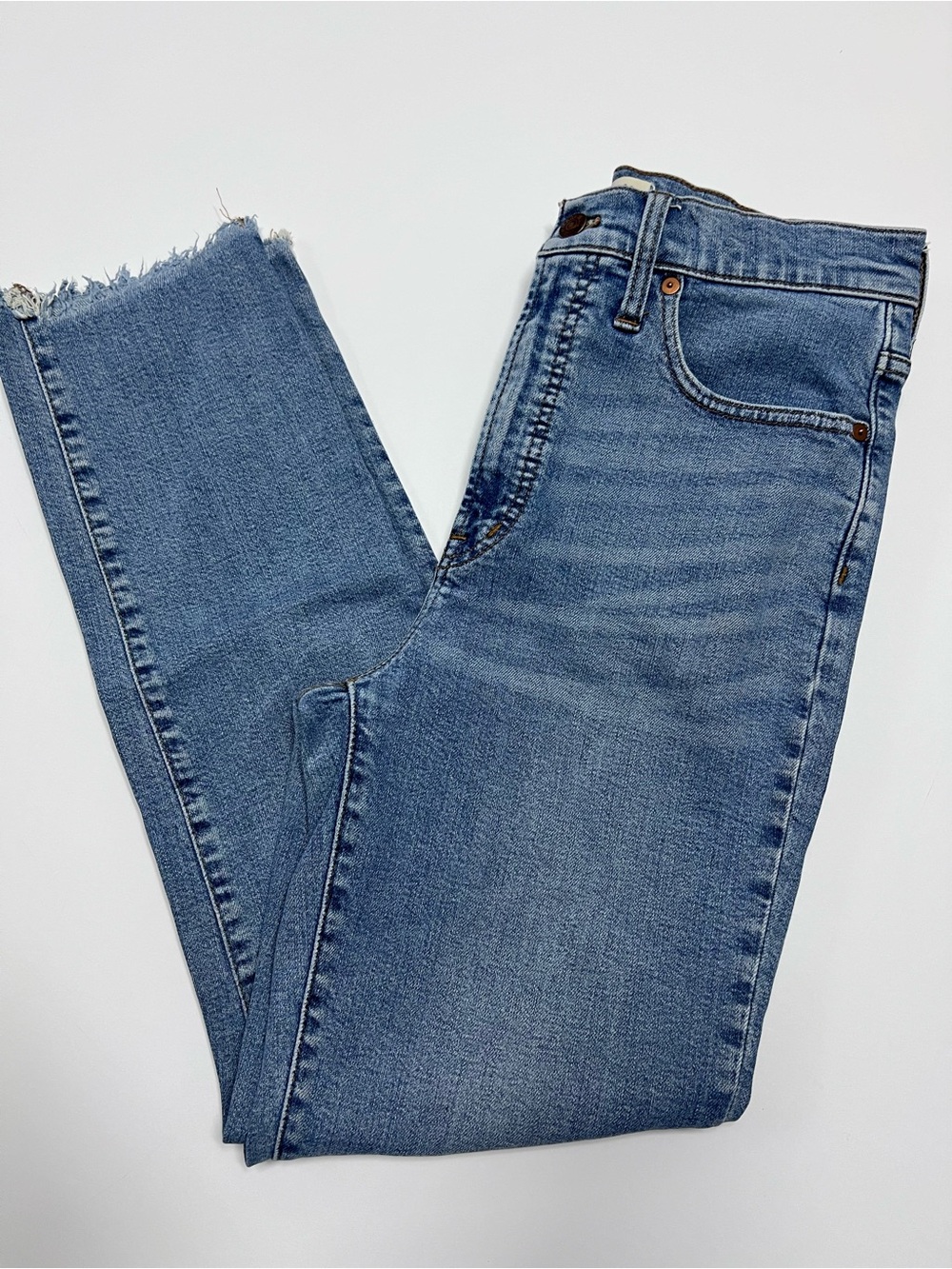 Madewell The Perfect Vintage Jean Size 27 High Rise Raw Hem Straight Leg
